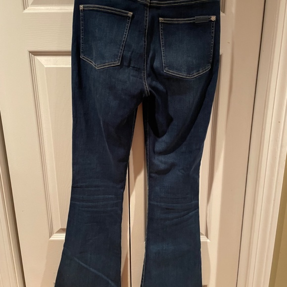 7 for all Mankind Ultra High Rise Tailorless Bootcut Jeans - Picture 8 of 16